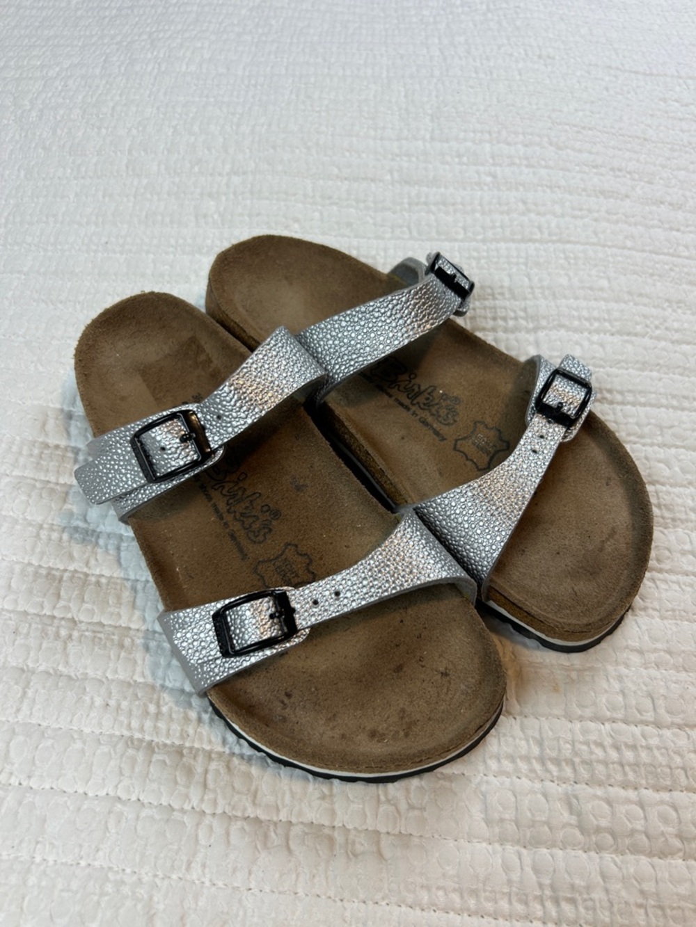 Birki’s Kids Silver Double-Strap Comfort Sandals Girls Size 5